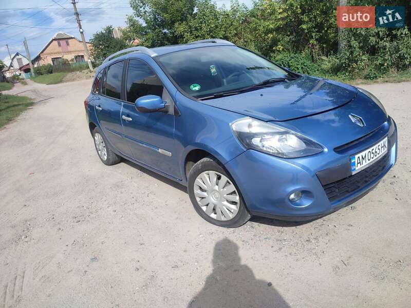 Хэтчбек Renault Clio 2010 в Бердичеве