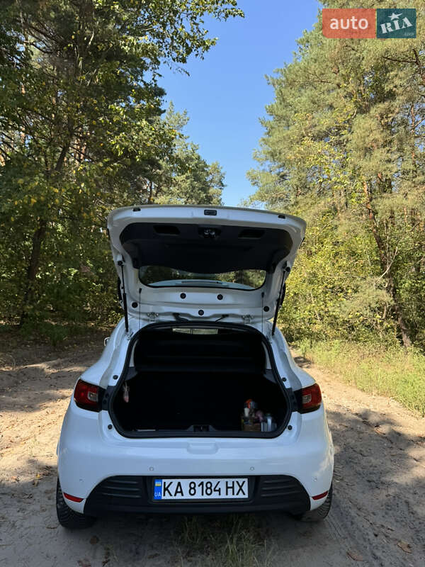 Хэтчбек Renault Clio 2016 в Кобеляках