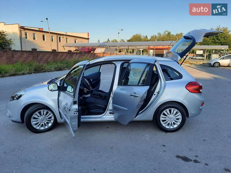 Универсал Renault Clio 2009 в Ровно фото 18 Универсал Renault Clio 2009 в Ровно