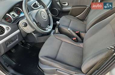 Универсал Renault Clio 2009 в 