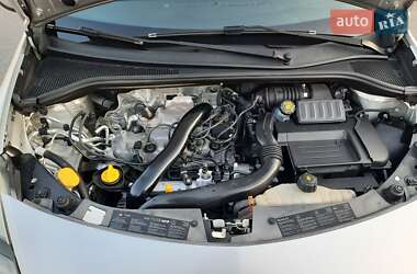 Универсал Renault Clio 2009 в 