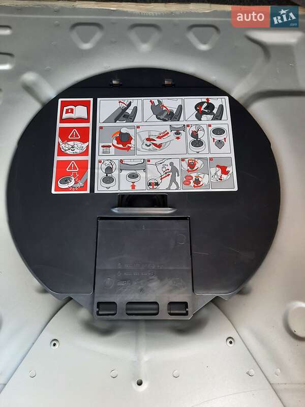 Универсал Renault Clio 2009 в Ровно фото 40 Универсал Renault Clio 2009 в Ровно