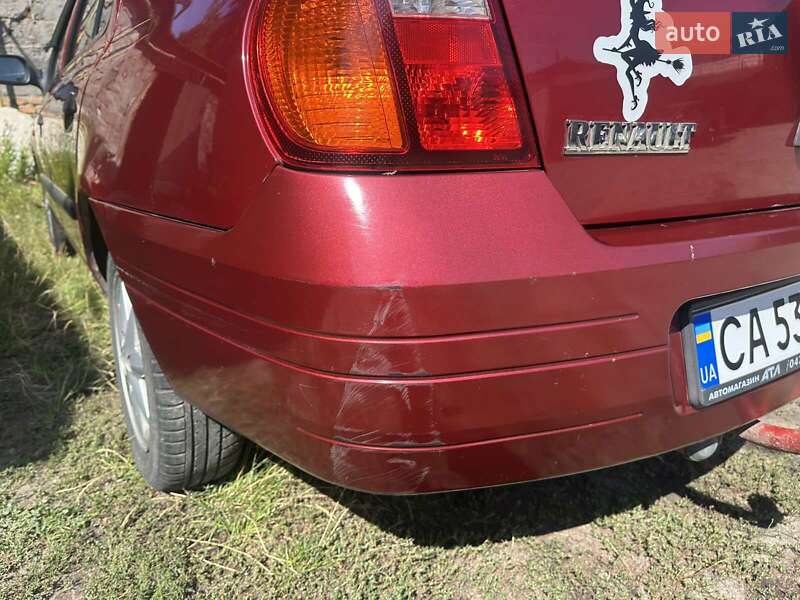 Хэтчбек Renault Clio 2001 в Черкассах