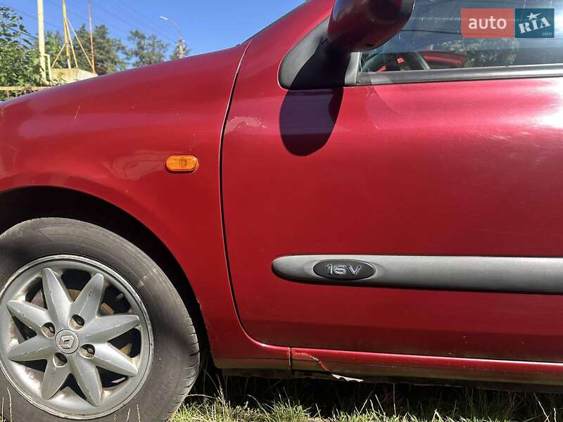 Хэтчбек Renault Clio 2001 в Черкассах