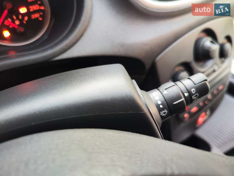 Хэтчбек Renault Clio 2011 в Львове