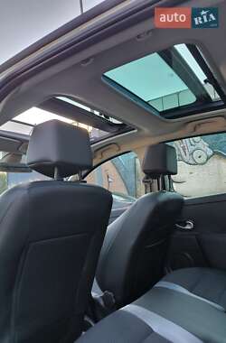 Хэтчбек Renault Clio 2011 в 