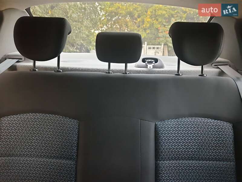 Седан Renault Clio 2008 в Бучі