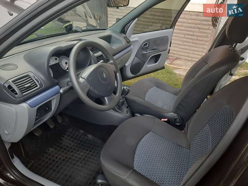 Седан Renault Clio 2008 в Бучі