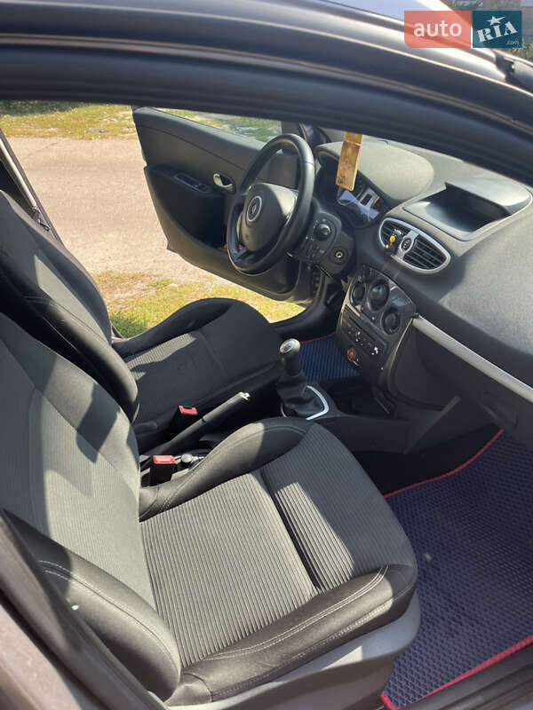 Универсал Renault Clio 2012 в Чернигове фото 9 Универсал Renault Clio 2012 в Чернигове