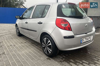 Хетчбек Renault Clio 2008 в 