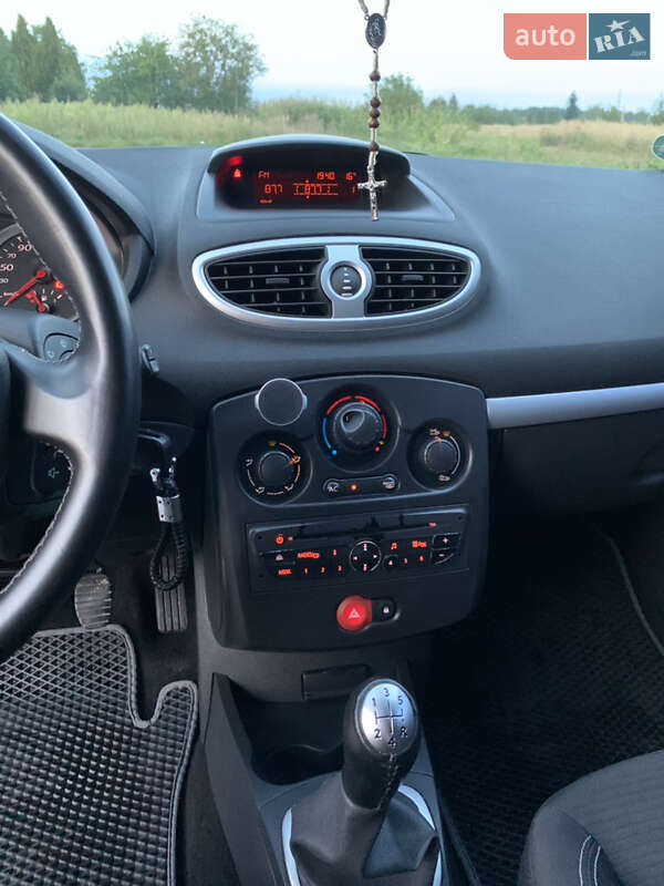 Універсал Renault Clio 2009 в Львові