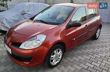 Хетчбек Renault Clio 2006 в Дніпрі