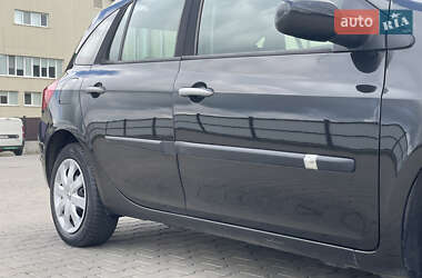 Хэтчбек Renault Clio 2008 в 