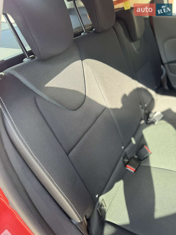 Универсал Renault Clio 2014 в Новояворовске