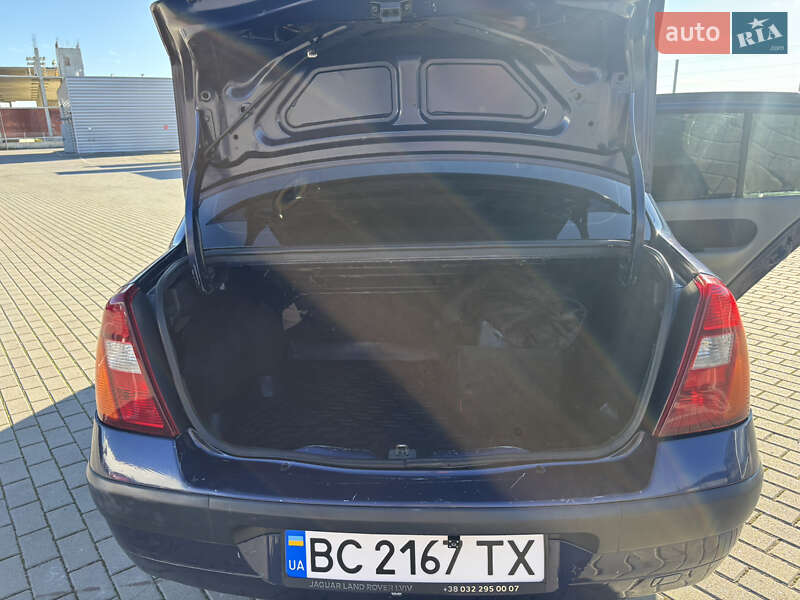 Хэтчбек Renault Clio 2003 в Львове