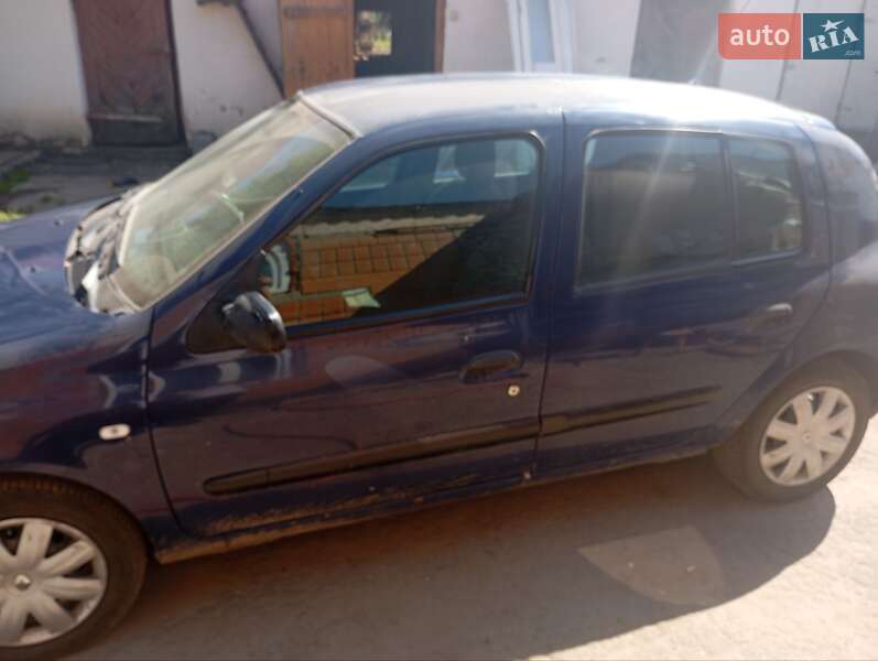 Хэтчбек Renault Clio 2007 в Гоще