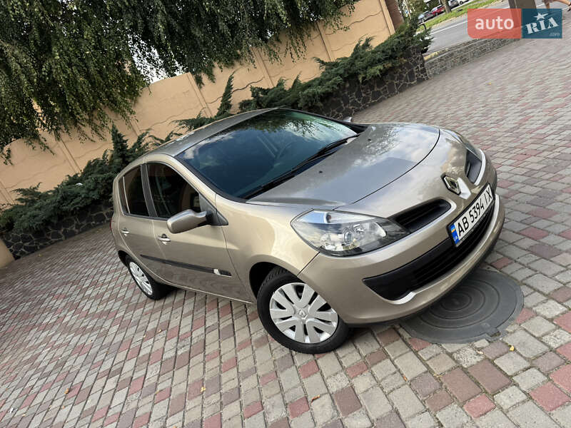 Хетчбек Renault Clio 2008 в Рівному