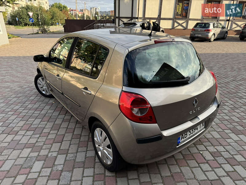 Хетчбек Renault Clio 2008 в Рівному
