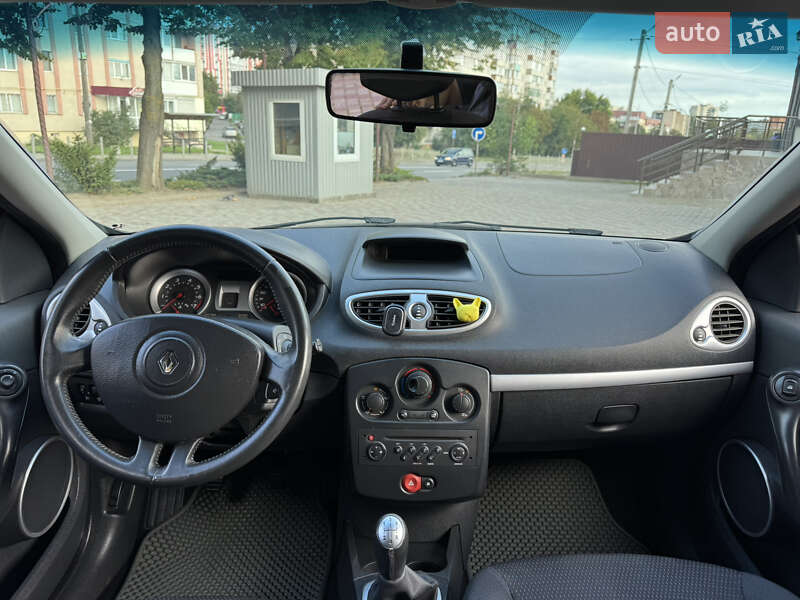 Хетчбек Renault Clio 2008 в Рівному