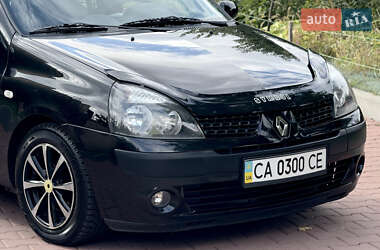 Седан Renault Clio 2006 в 