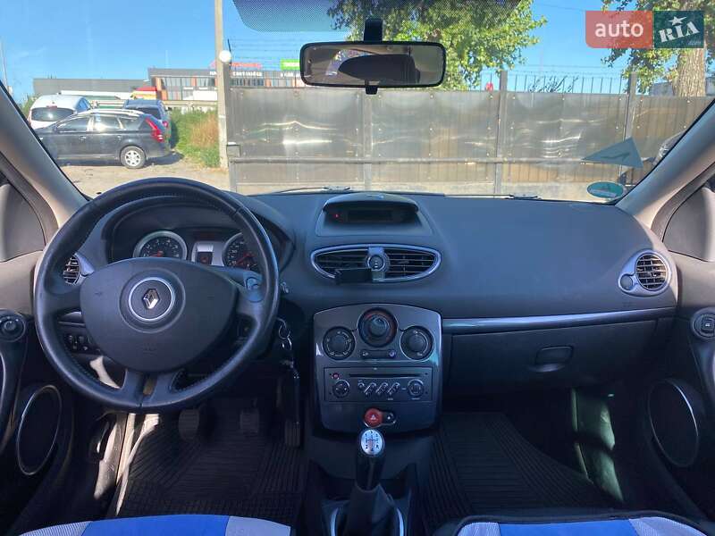 Хэтчбек Renault Clio 2007 в Киеве