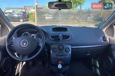 Хэтчбек Renault Clio 2007 в 