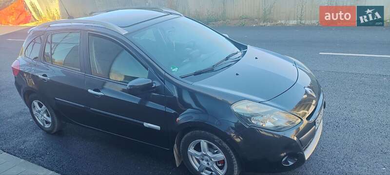 Хэтчбек Renault Clio 2009 в Львове