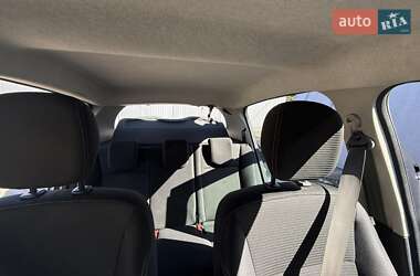 Хетчбек Renault Clio 2012 в 