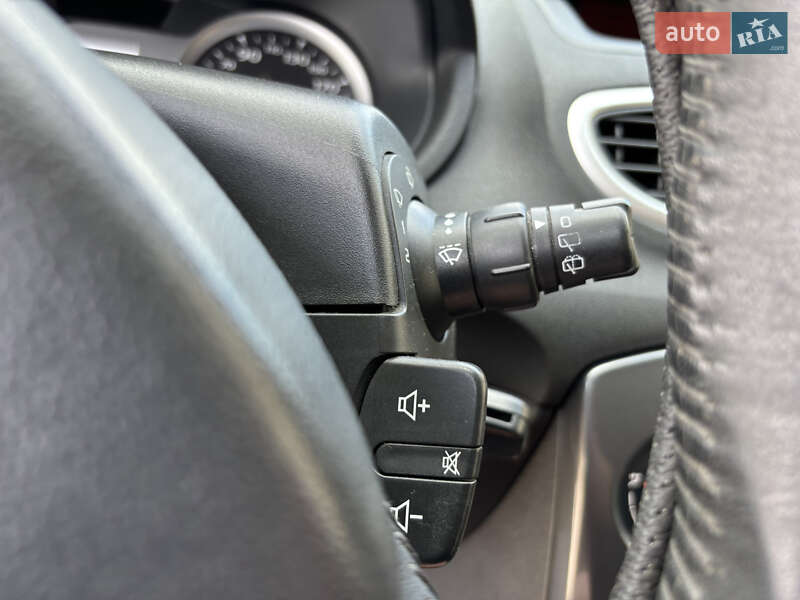 Универсал Renault Clio 2012 в Львове