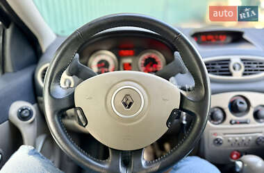 Хэтчбек Renault Clio 2007 в 