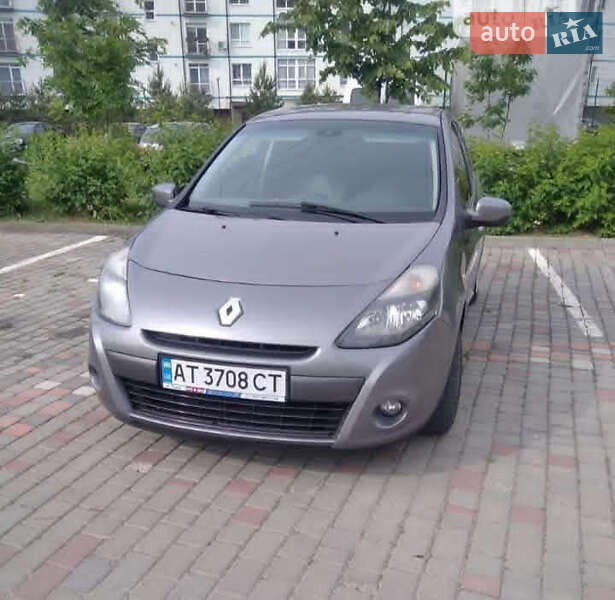 Хэтчбек Renault Clio 2011 в Ивано-Франковске