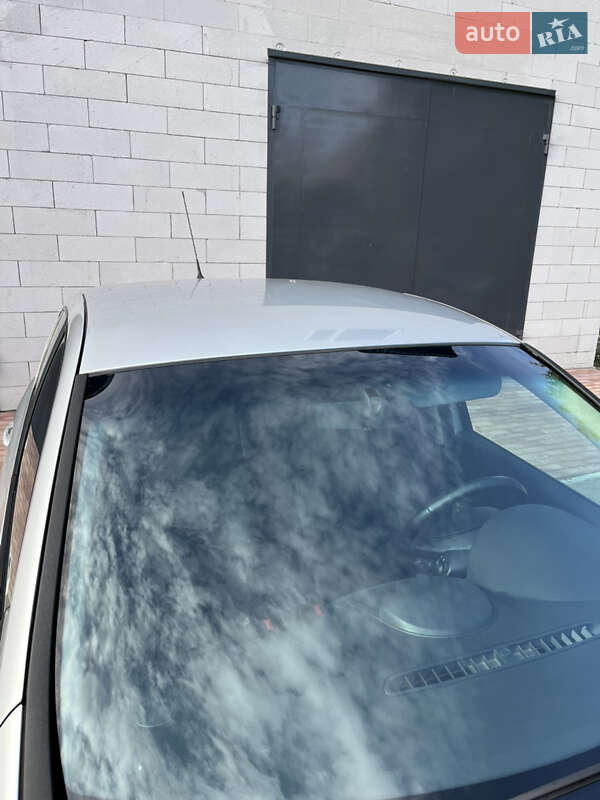 Хэтчбек Renault Clio 2006 в Хороле