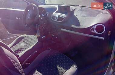Універсал Renault Clio 2010 в 