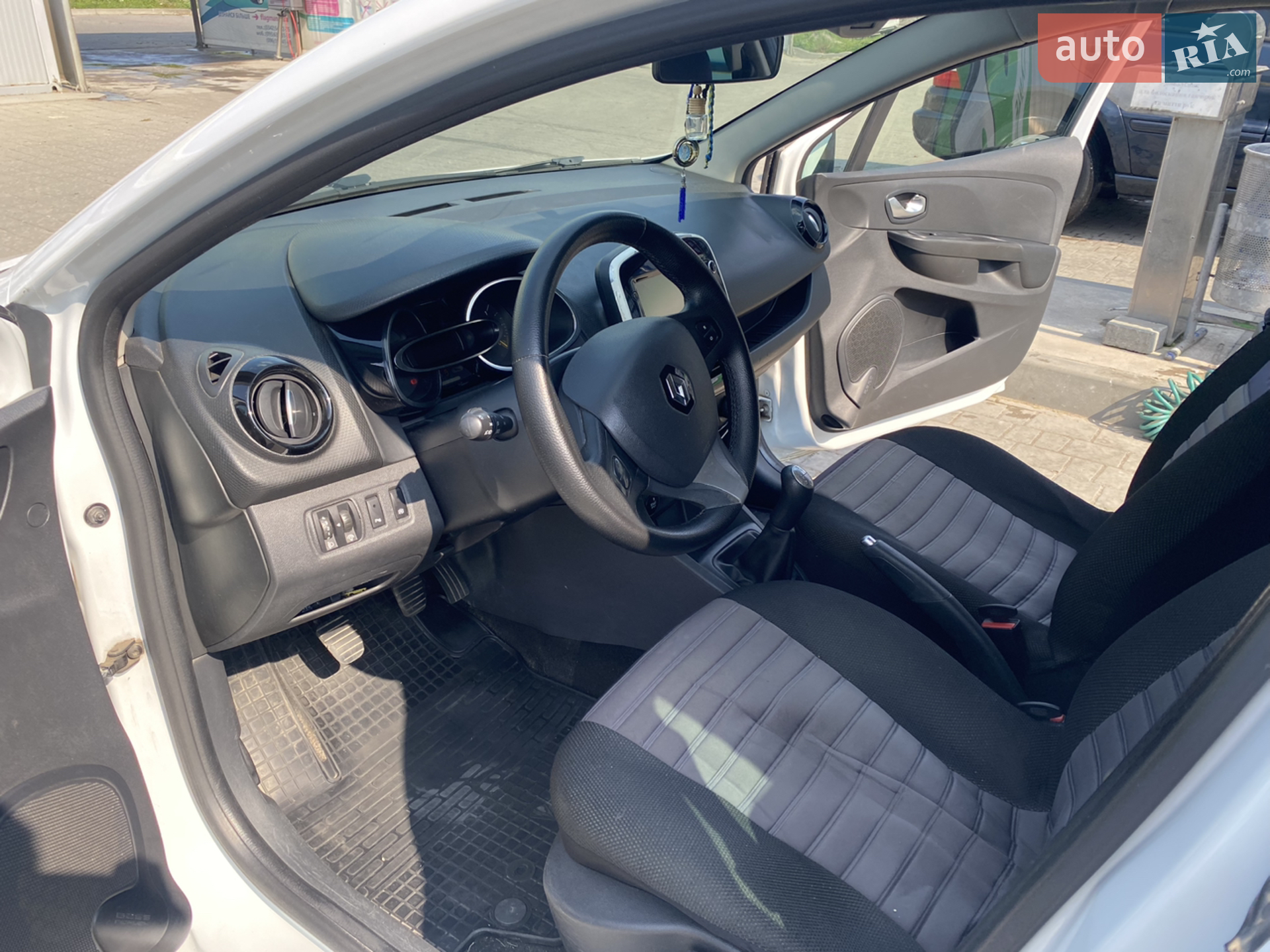 2015 Renault Clio - мініатюра 13