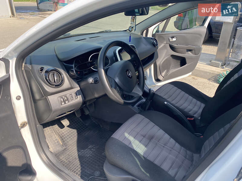 Универсал Renault Clio 2015 в Ивано-Франковске