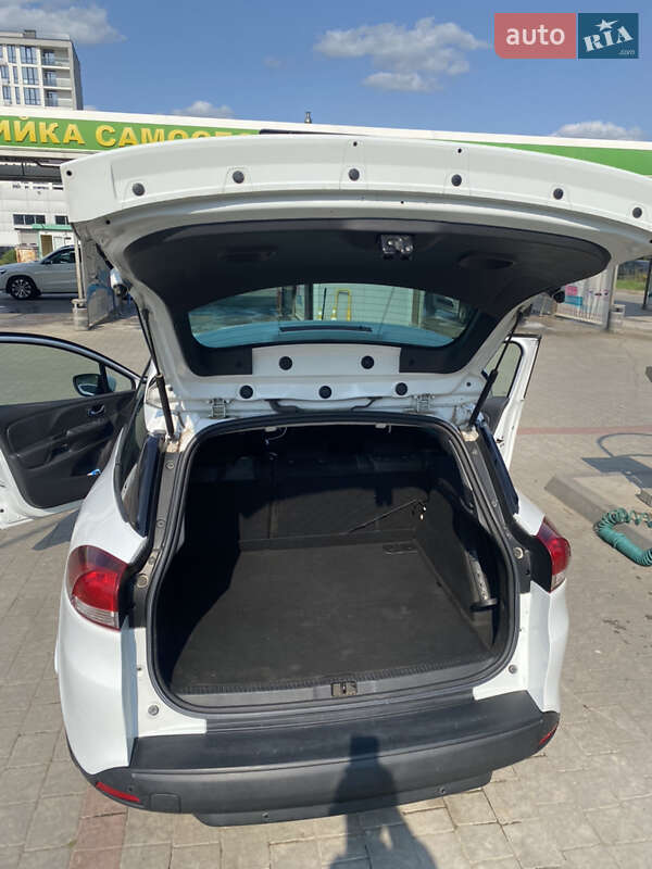 Универсал Renault Clio 2015 в Ивано-Франковске