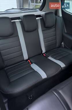 Хэтчбек Renault Clio 2009 в 