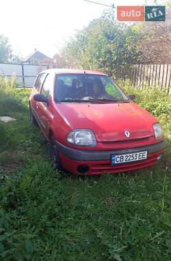 Хэтчбек Renault Clio 2000 в 