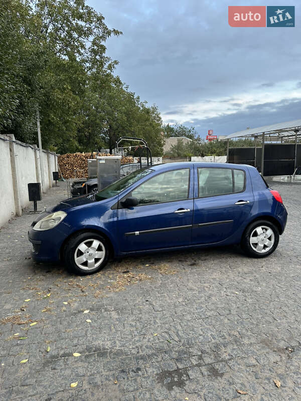 Хэтчбек Renault Clio 2008 в Полтаве