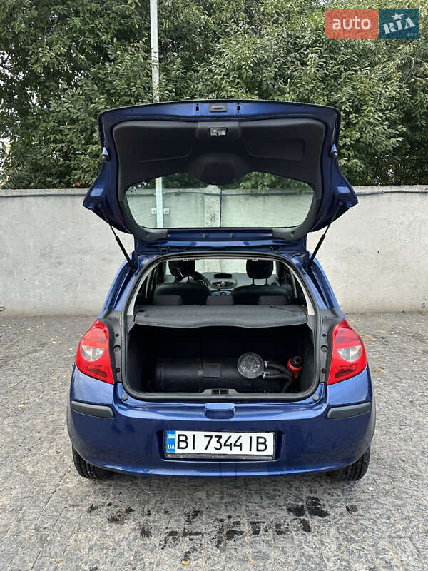 Хэтчбек Renault Clio 2008 в Полтаве