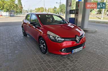 Хэтчбек Renault Clio 2016 в 