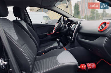 Хетчбек Renault Clio 2014 в 