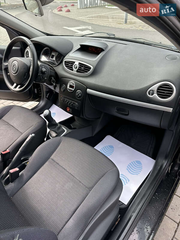 Универсал Renault Clio 2008 в Луцке