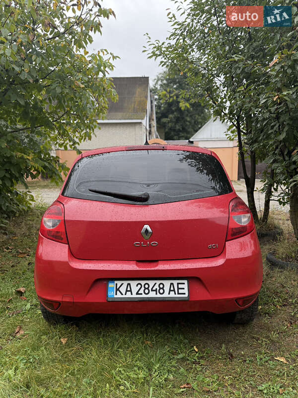 Хэтчбек Renault Clio 2012 в Шостке