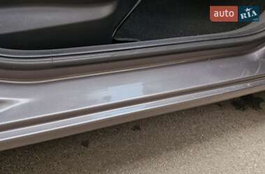 Хэтчбек Renault Clio 2012 в 