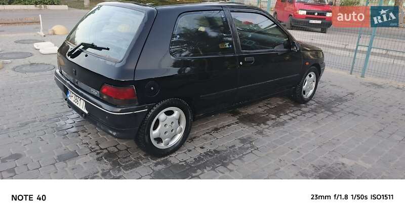 Renault Clio 1993
