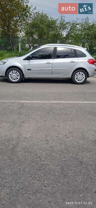 Универсал Renault Clio 2011 в Полонном