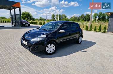 Хетчбек Renault Clio 2012 в 