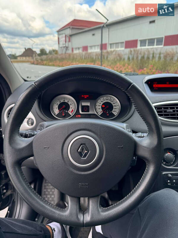 Универсал Renault Clio 2010 в Луцке