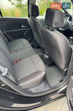 Универсал Renault Clio 2010 в 